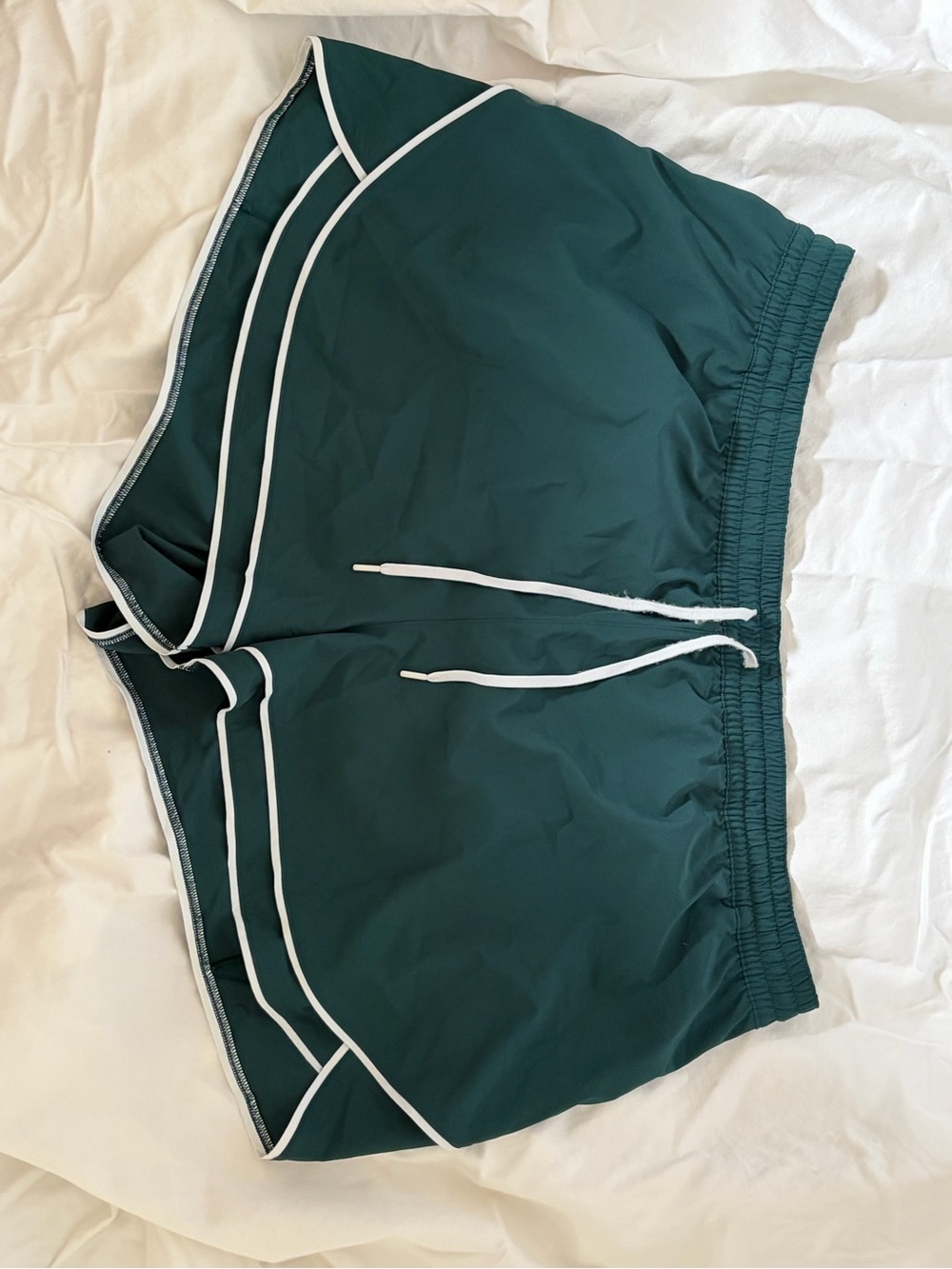 CALLA Active Shorts in Deep Green with White Drawstring
